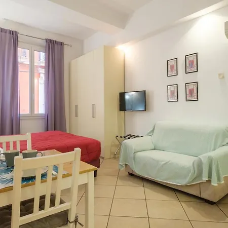 Residenza Ariosto By 아파트 *