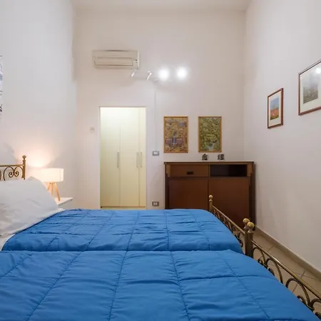 아파트 Residenza Ariosto By