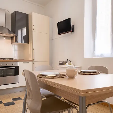 Apartmán Residenza Ariosto By *