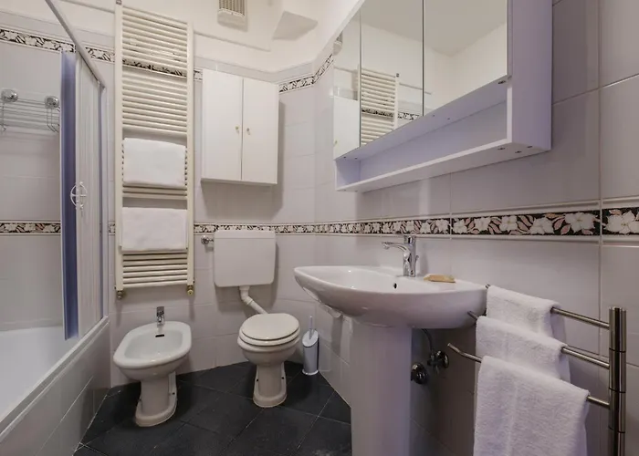 Residenza Ariosto By * Bologna