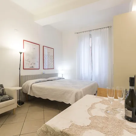 Residenza Ariosto By Apartman Bologna