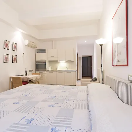 Residenza Ariosto By Apartman